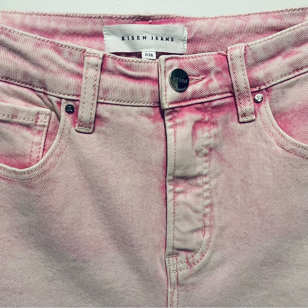 Risen Pink Jeans with Raw Hem Detail - Picture 2 of 7